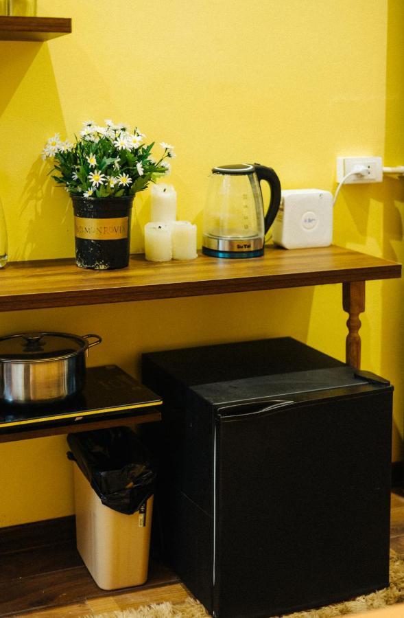 Studio In Beer Street - Delapong Homestay Ta Hien Hanoi Exteriör bild